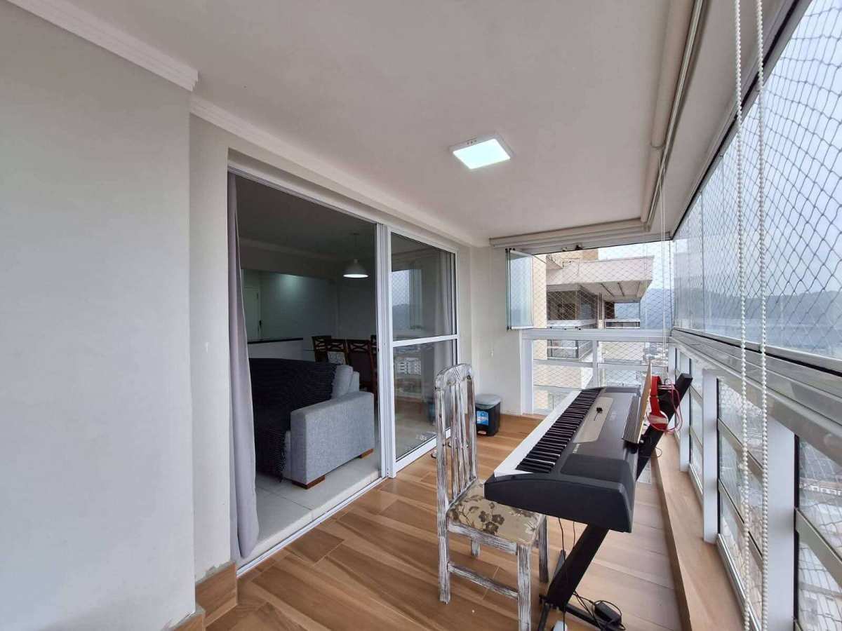 Apartamento à venda, com 3 quartos, 90m²