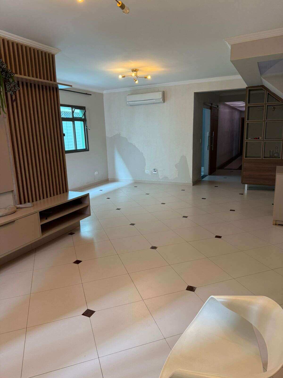 Casa para alugar em Santos, Embaré, com 3 quartos, 150m²